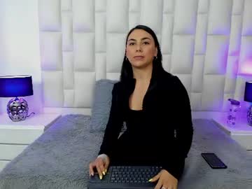 ariana_rouse_
