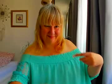blonde_angel20