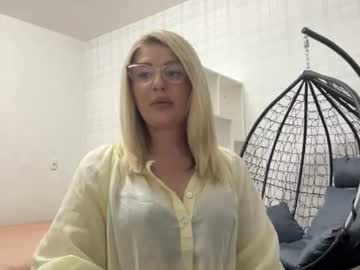 blondie_xoxoxo