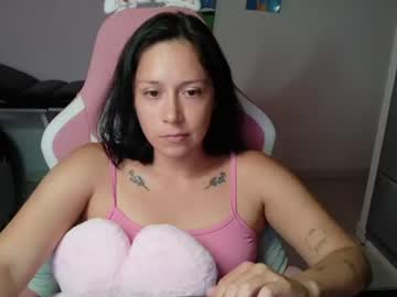 hot_mommymia