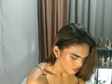neomi_hardcock